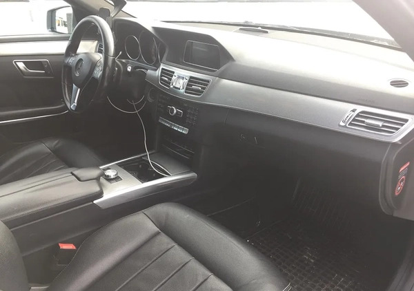 Mercedes-Benz Klasa E cena 59999 przebieg: 256400, rok produkcji 2014 z Wrocław małe 67